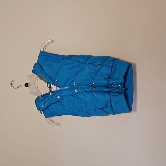 Aeropostale Other - Aeropostale Girls blue puffer vest with removable hood.  In EUC